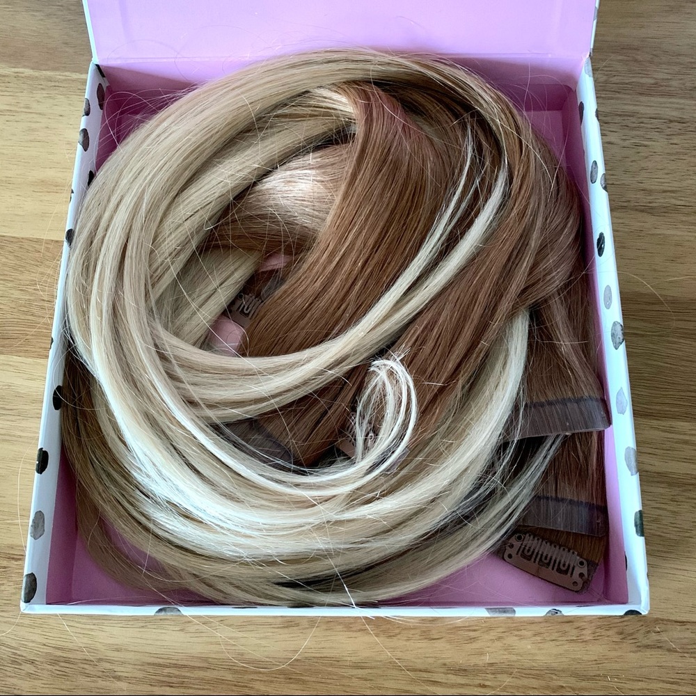 Barefoot Blonde seamless in Melt My Heart